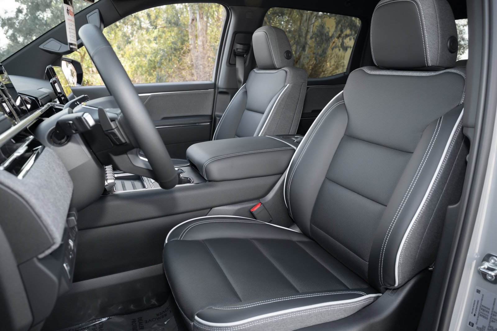 New 2026 GMC Sierra EV Elevation image 19