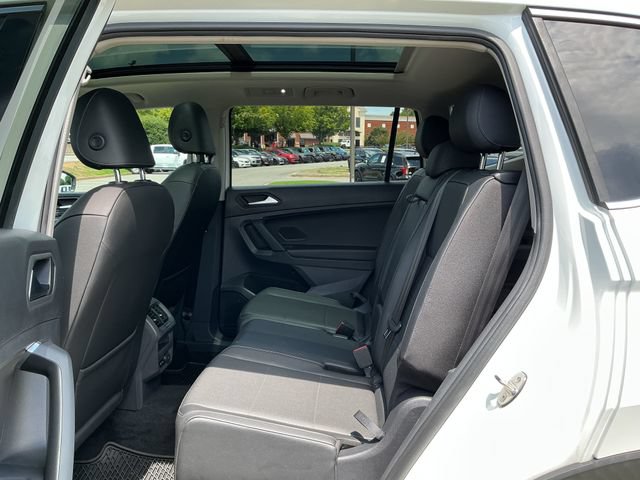 Used 2019 Volkswagen Tiguan SE w/ Panoramic Sunroof Package FWD image 24