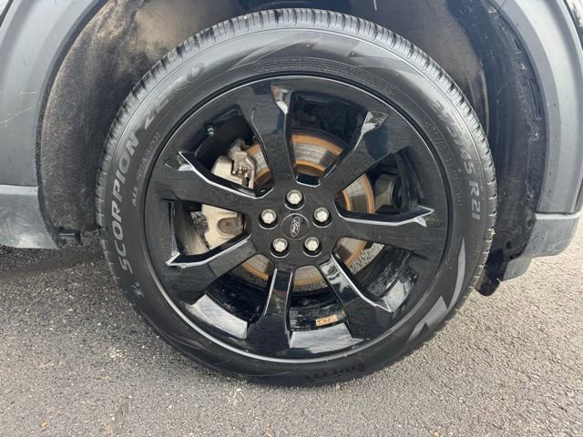 Used 2023 Ford Explorer ST-Line w/ Class IV Trailer Tow Package AWD/4WD image 21