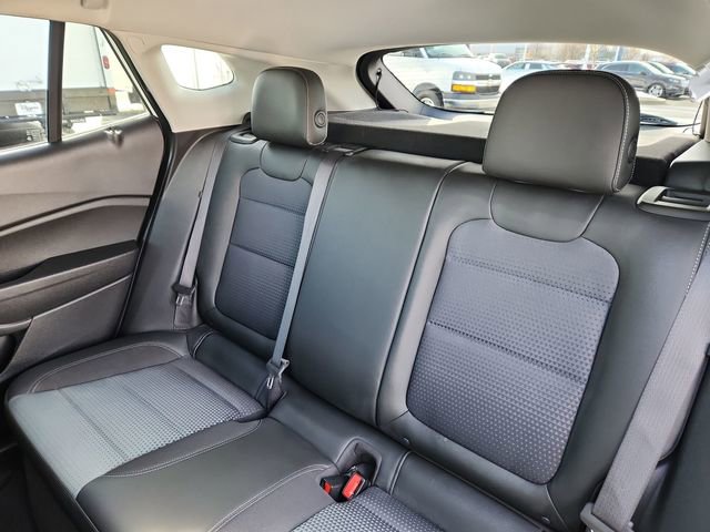 Used 2025 Chevrolet Trax LT w/ LT Convenience Package image 29