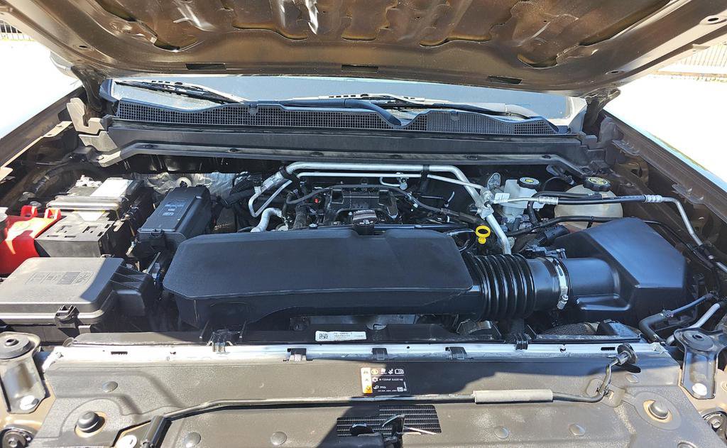 Used 2023 Chevrolet Colorado W/T image 16