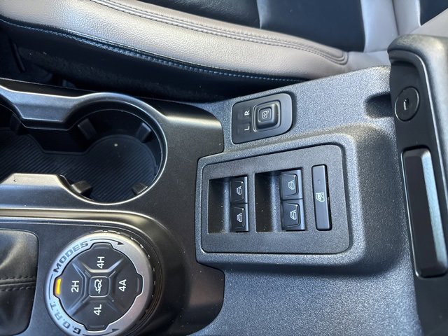 Used 2021 Ford Bronco Wildtrak image 28