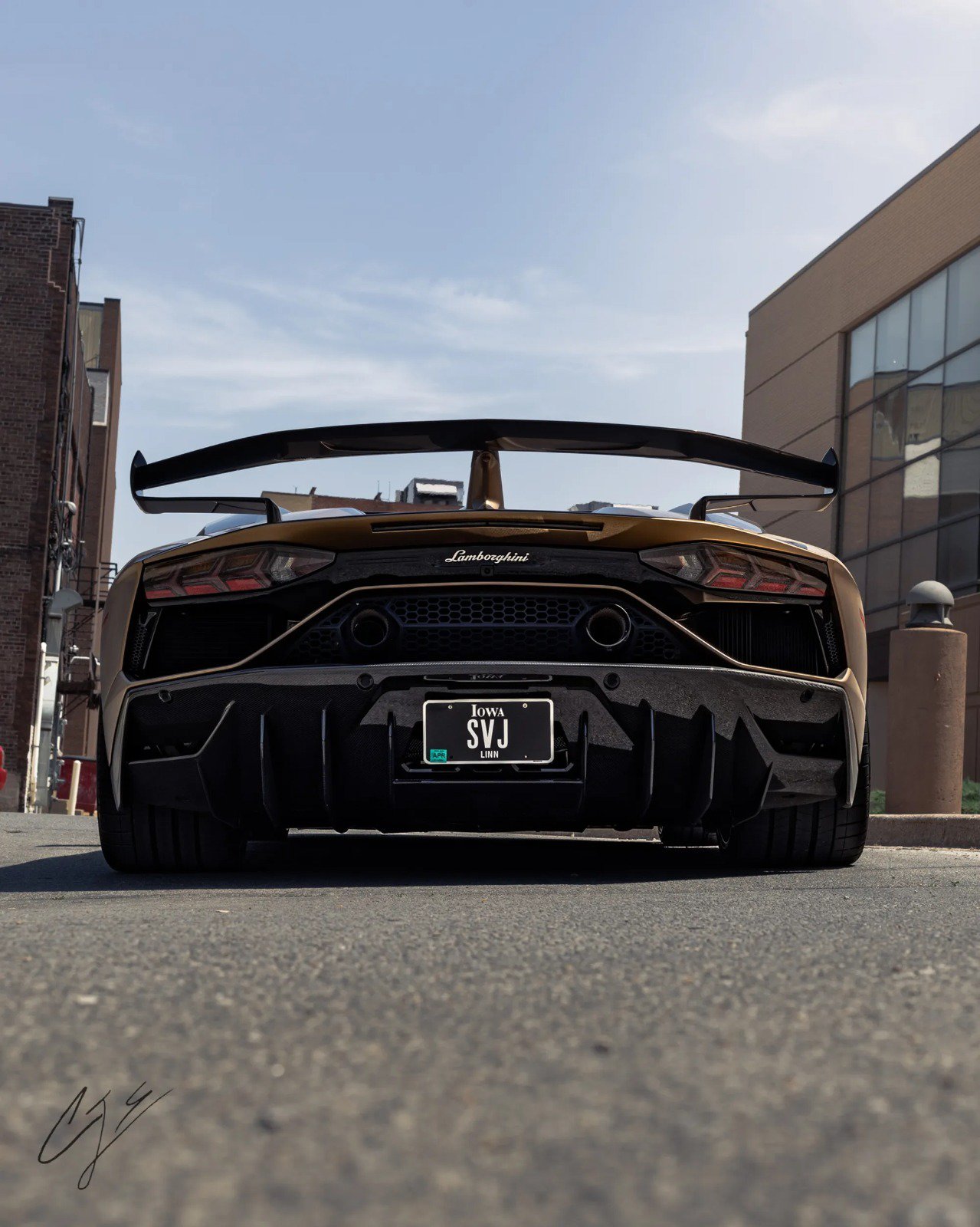 Used 2021 Lamborghini Aventador SVJ AWD/4WD image 13