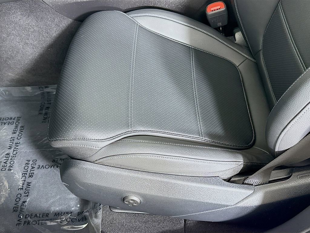 Used 2024 Mercedes-Benz GLC 300 4MATIC image 18