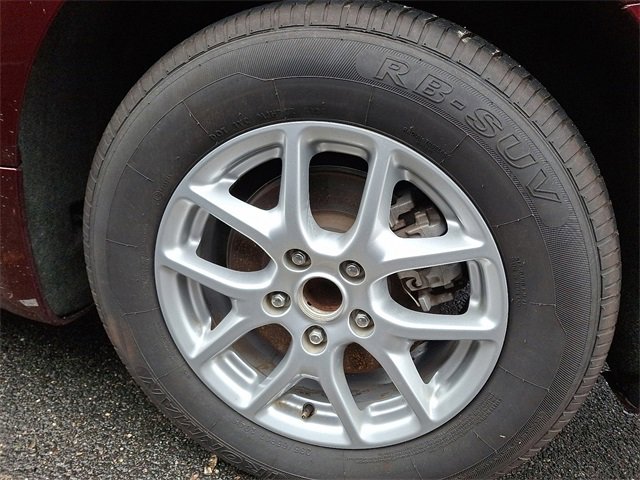 Used 2023 Chrysler Voyager LX image 6