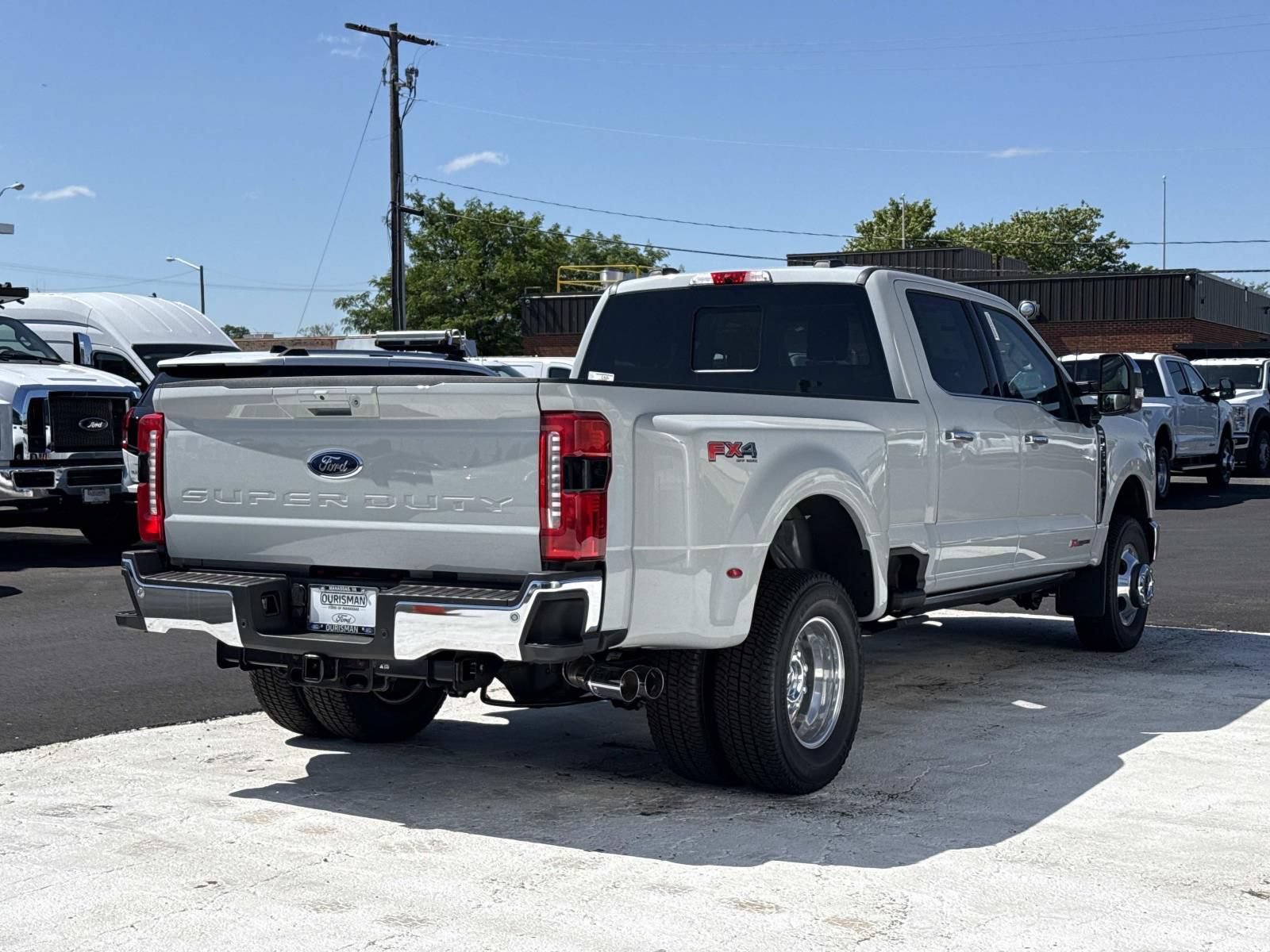 New 2026 Ford F350 Lariat w/ Lariat Ultimate Package AWD/4WD image 3
