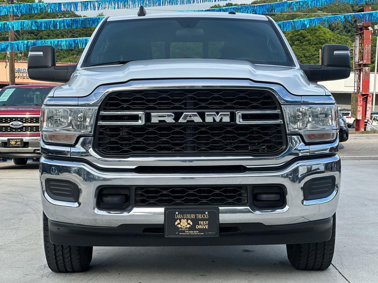 Used 2024 RAM 2500 Tradesman w/ Chrome Appearance Group AWD/4WD image 2