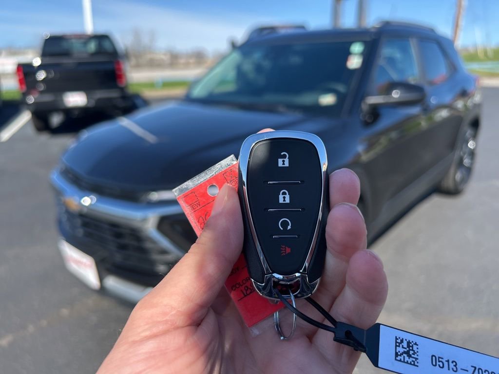 Used 2024 Chevrolet TrailBlazer LT w/ LT Cold Weather Package image 43