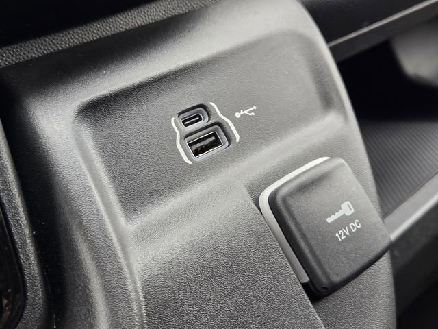Used 2025 RAM ProMaster 2500 FWD image 21