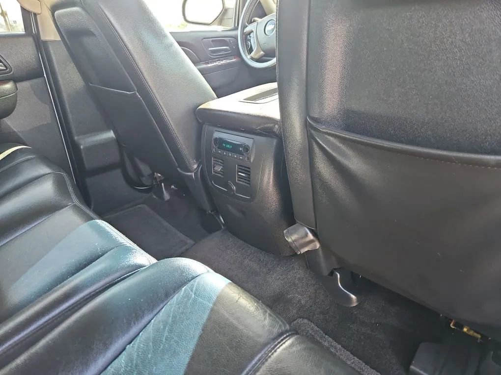 Used 2013 Chevrolet Avalanche LT w/ All-Star Edition image 20