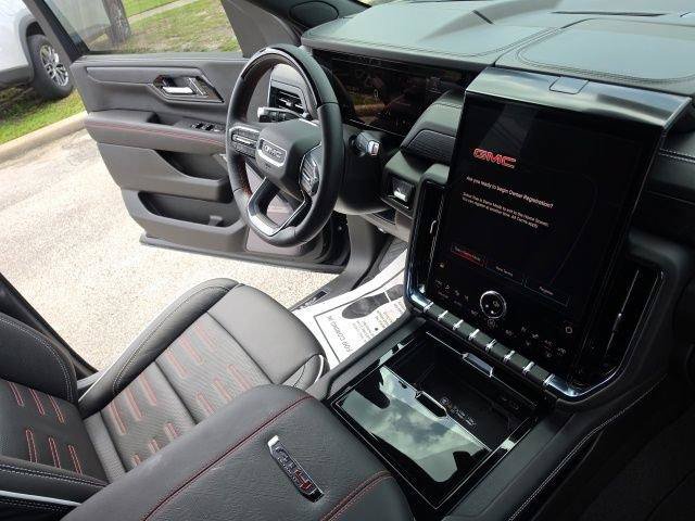 New 2026 GMC Yukon XL AT4 Ultimate AWD/4WD image 24
