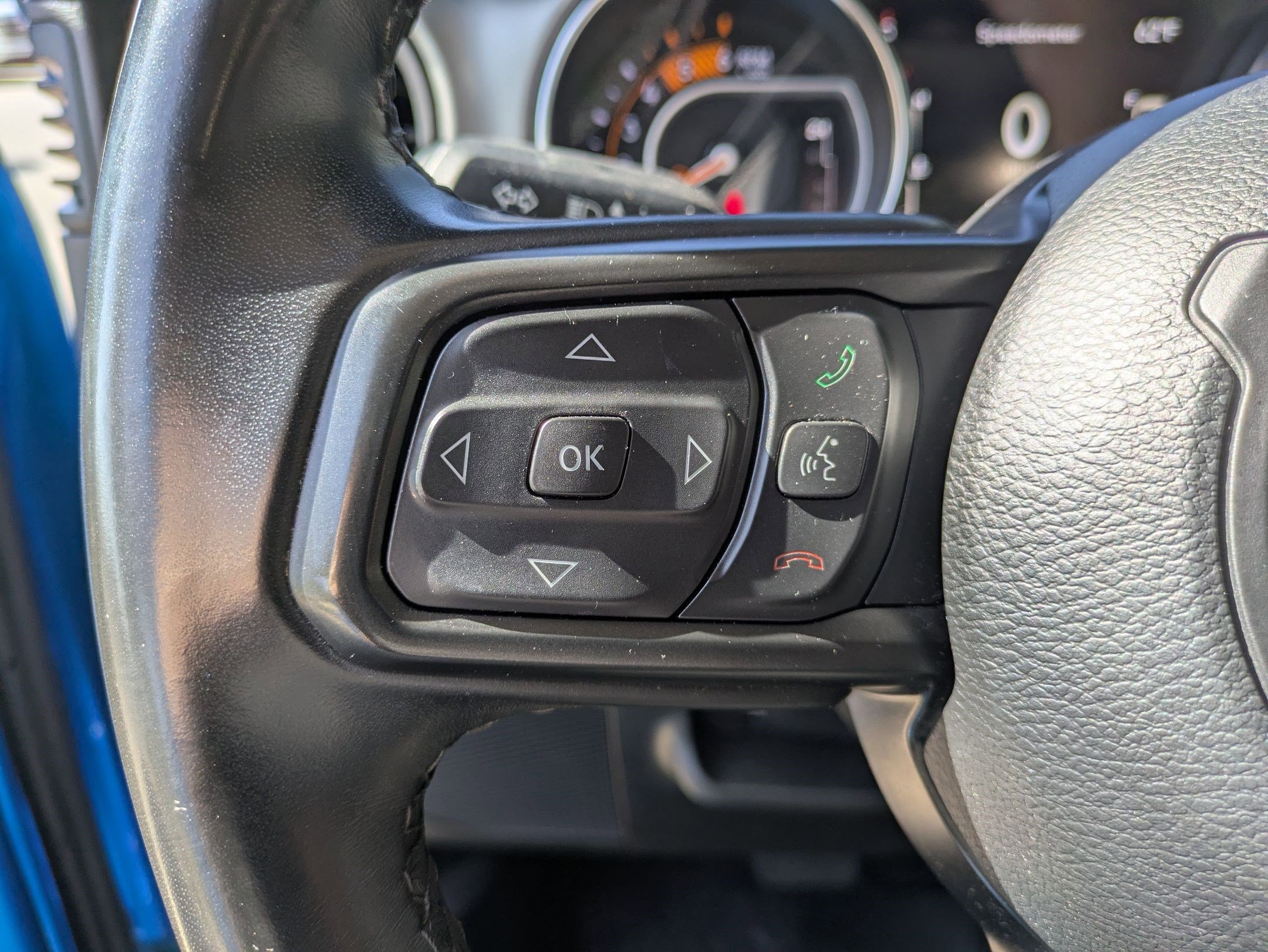 Used 2021 Jeep Gladiator Willys AWD/4WD image 15