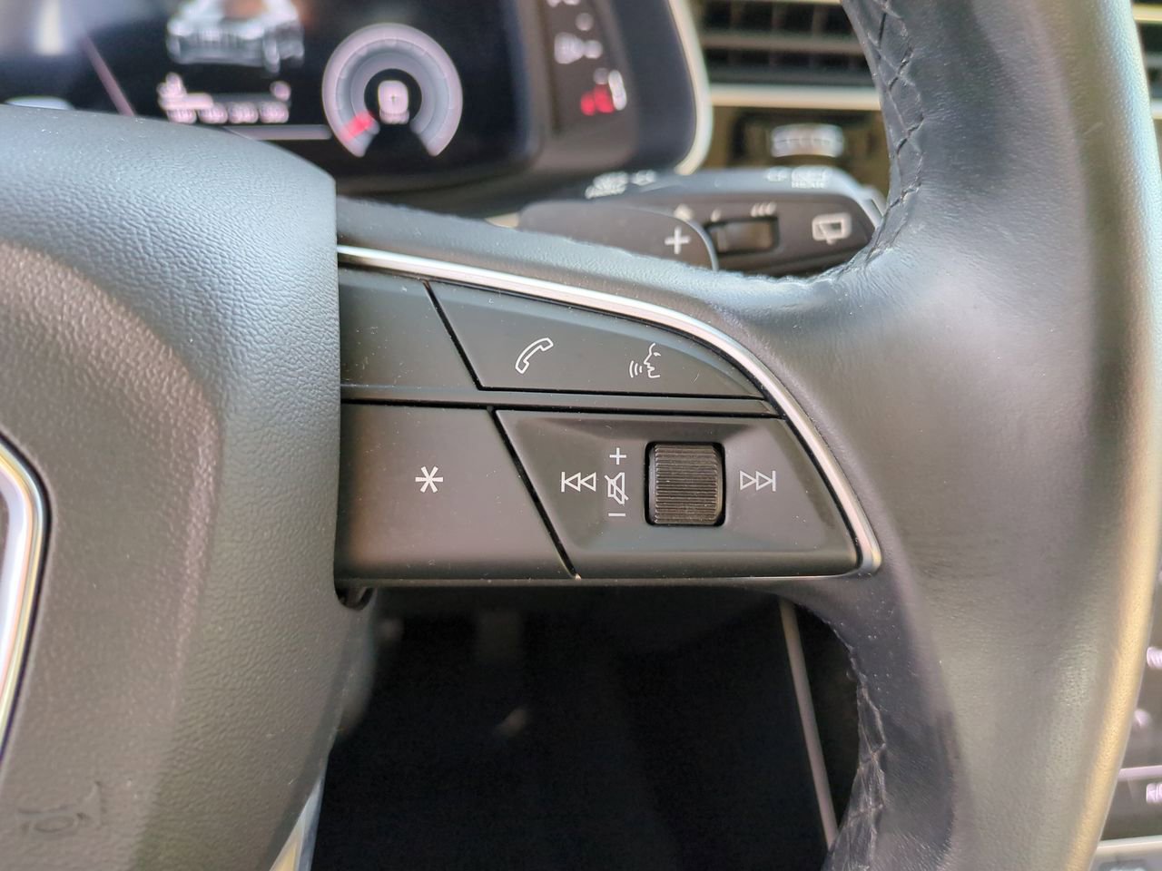 Used 2021 Audi Q7 3.0T Premium w/ Convenience Package image 19