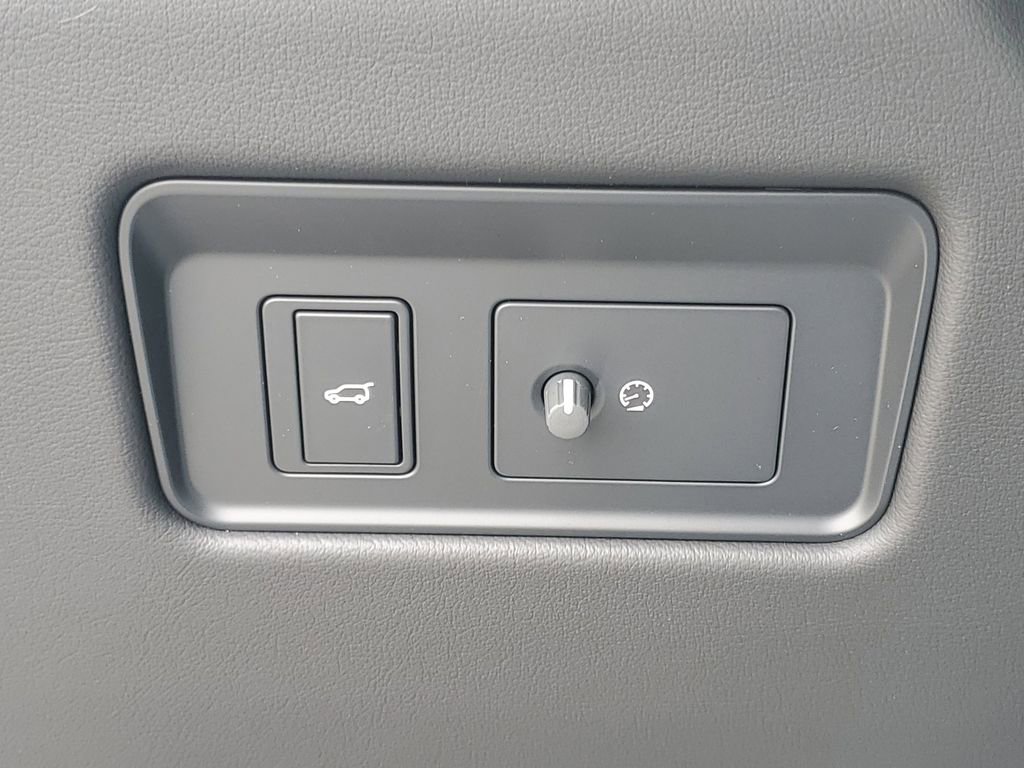 New 2026 Jaguar F-PACE R-Dynamic S image 14