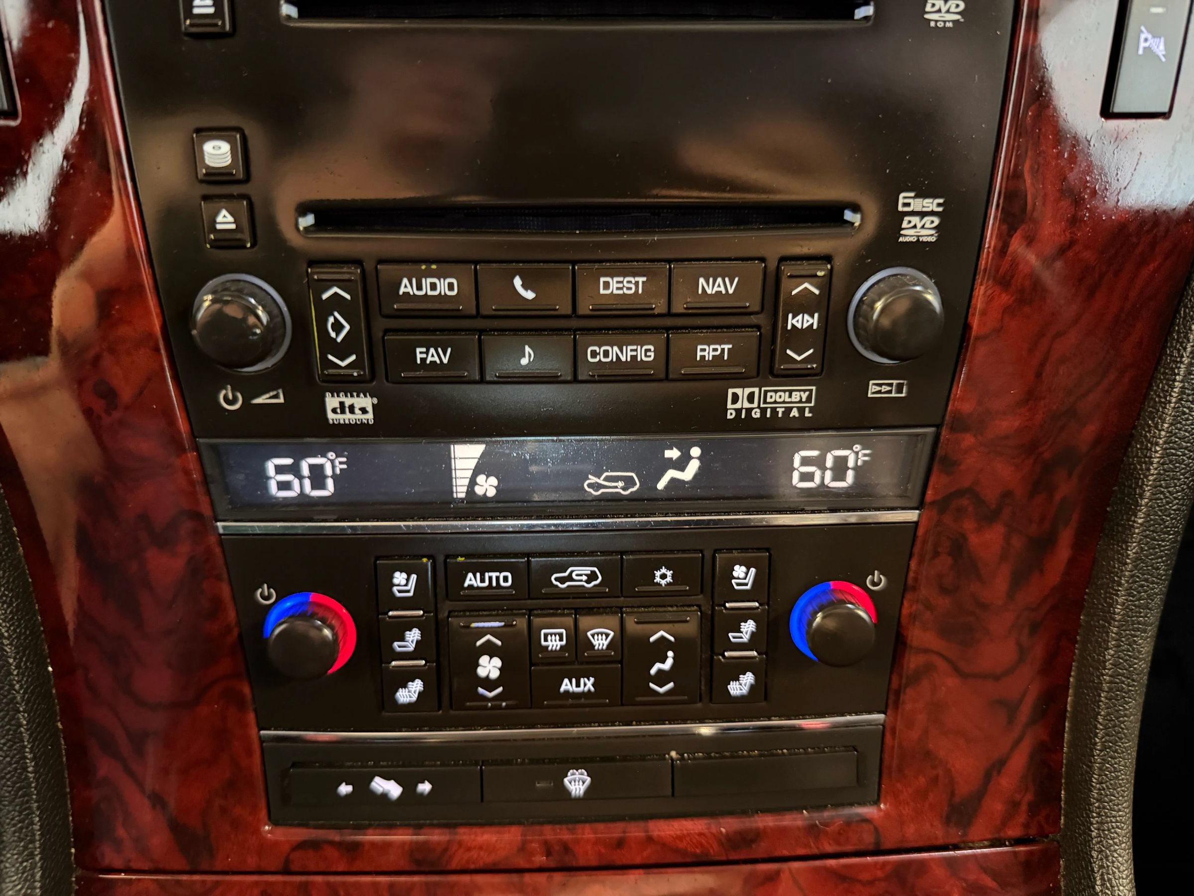 Used 2008 Cadillac Escalade AWD image 21