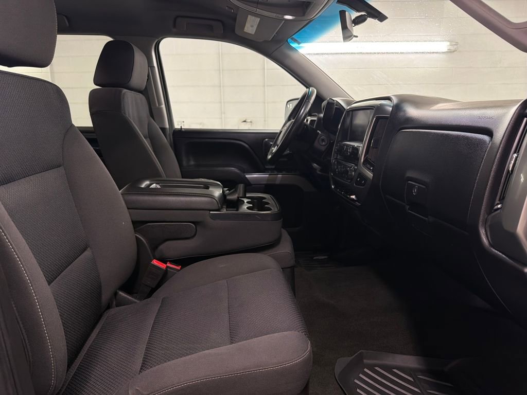 Used 2018 Chevrolet Silverado 1500 LT w/ All Star Edition image 25