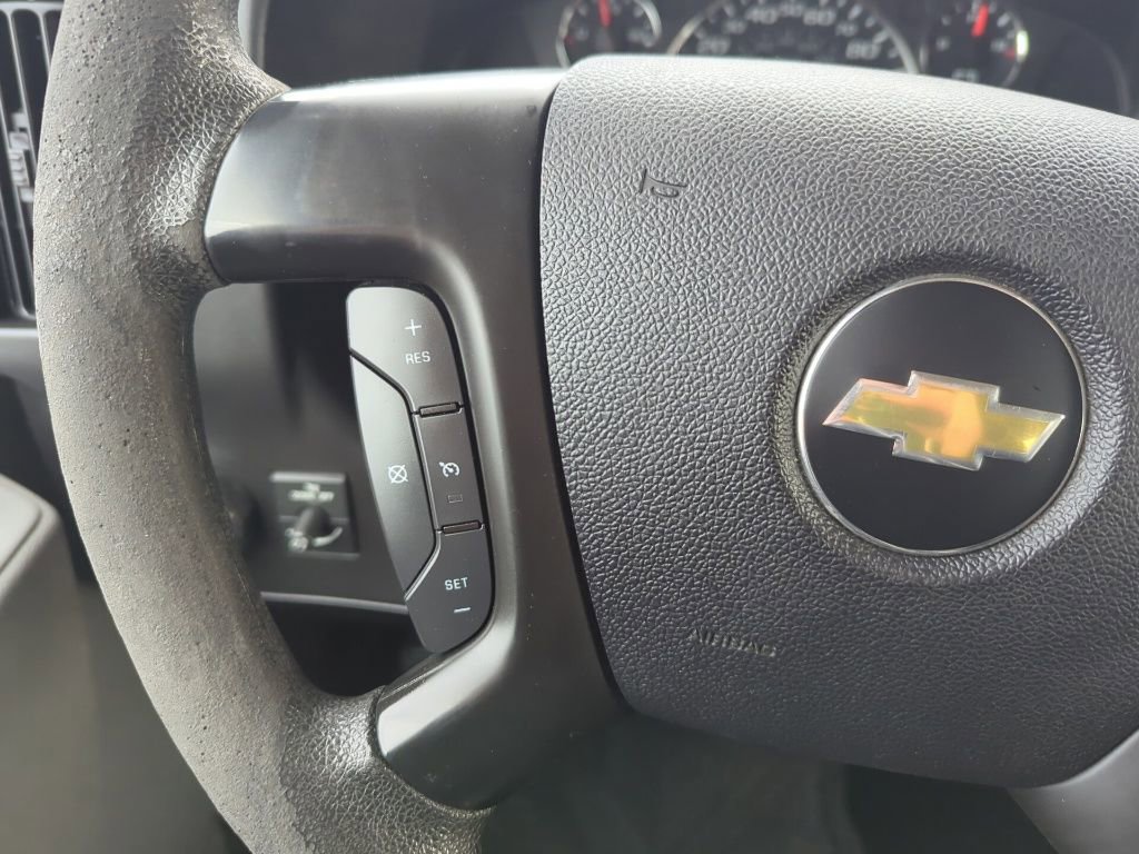 Used 2014 Chevrolet Express 3500 Extended image 26