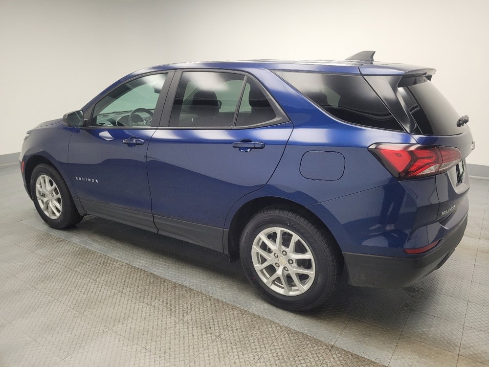Used 2022 Chevrolet Equinox LS w/ LS Convenience Package image 3