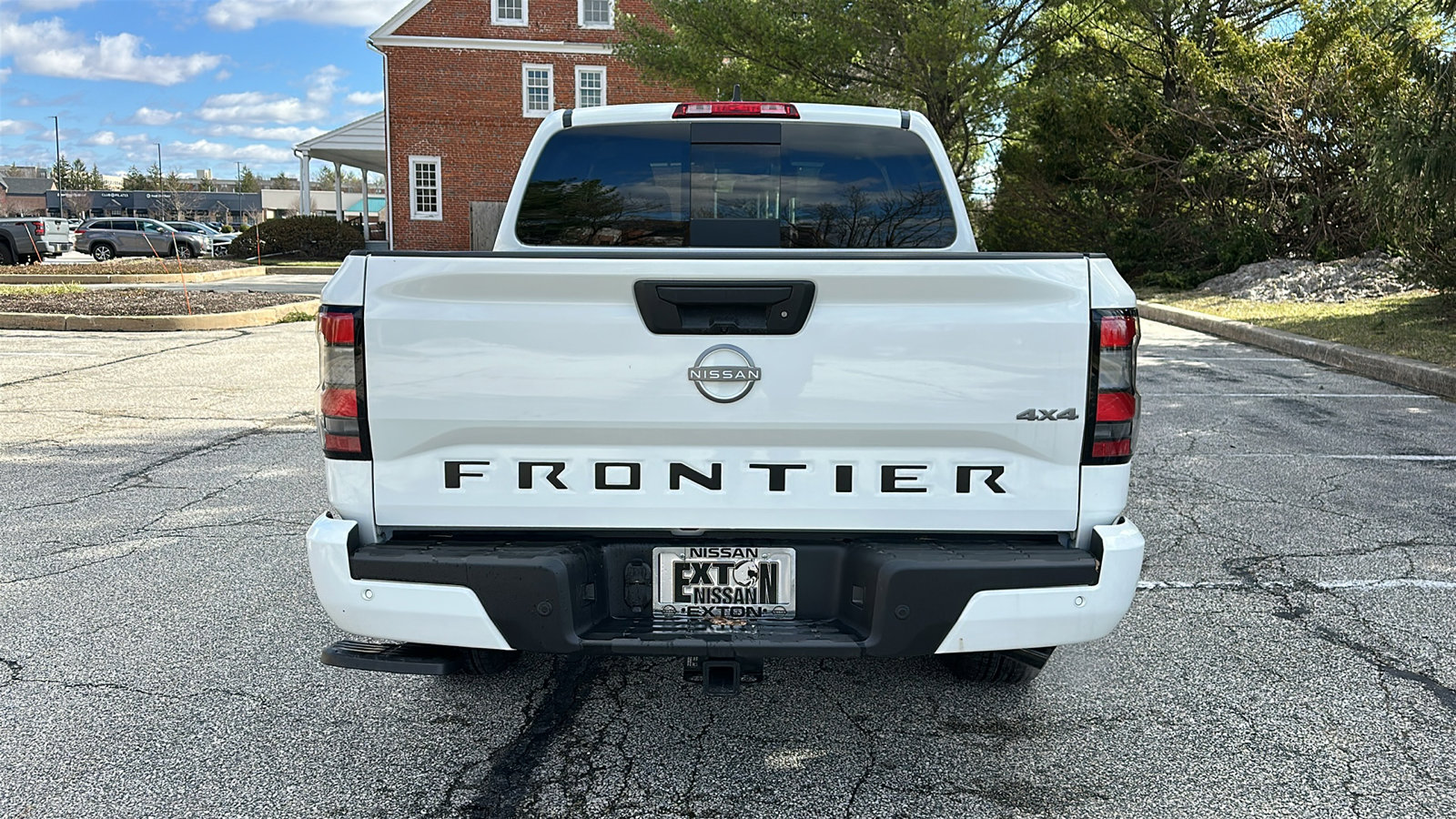 New 2026 Nissan Frontier SV w/ Tow Package AWD/4WD image 4