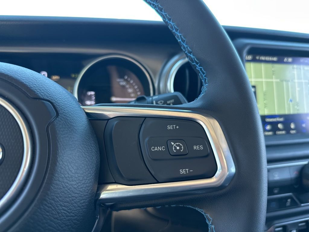 Used 2023 Jeep Wrangler Unlimited Rubicon 4xe image 14