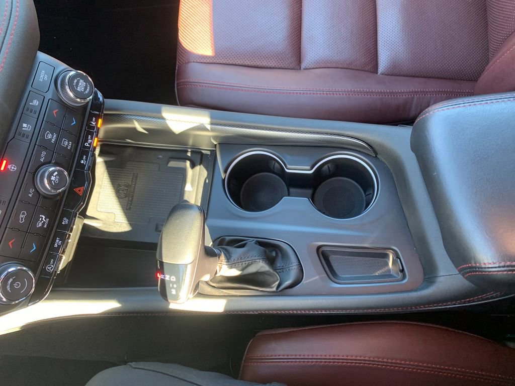 Used 2024 Dodge Durango GT image 23