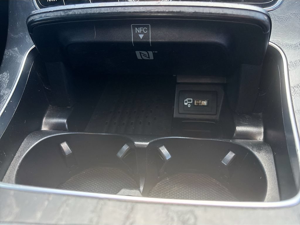 Used 2018 Mercedes-Benz E 300 image 33
