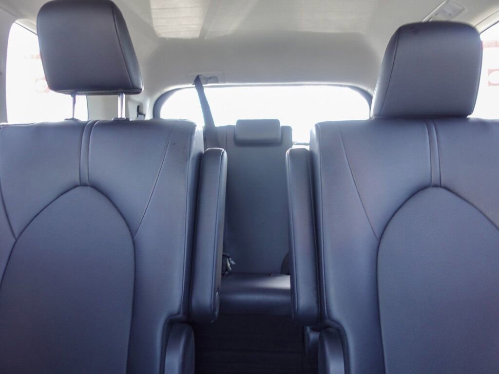 Certified 2025 Toyota Grand Highlander AWD image 18