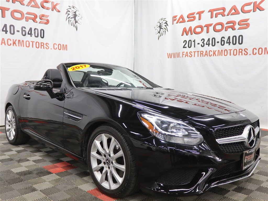 Used 2017 Mercedes-Benz SLC 300 image 9