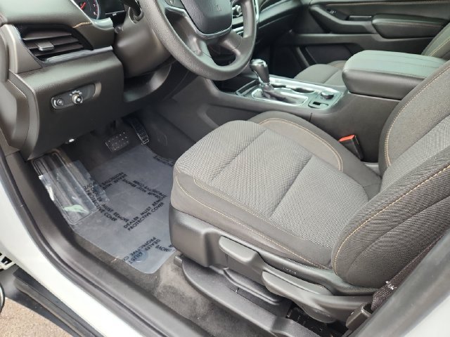 Used 2020 Chevrolet Traverse LS FWD image 21