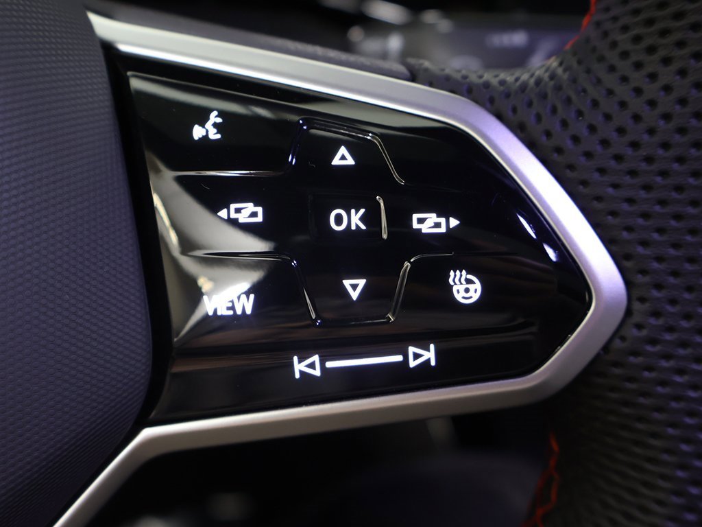 Used 2024 Volkswagen GTI SE image 47