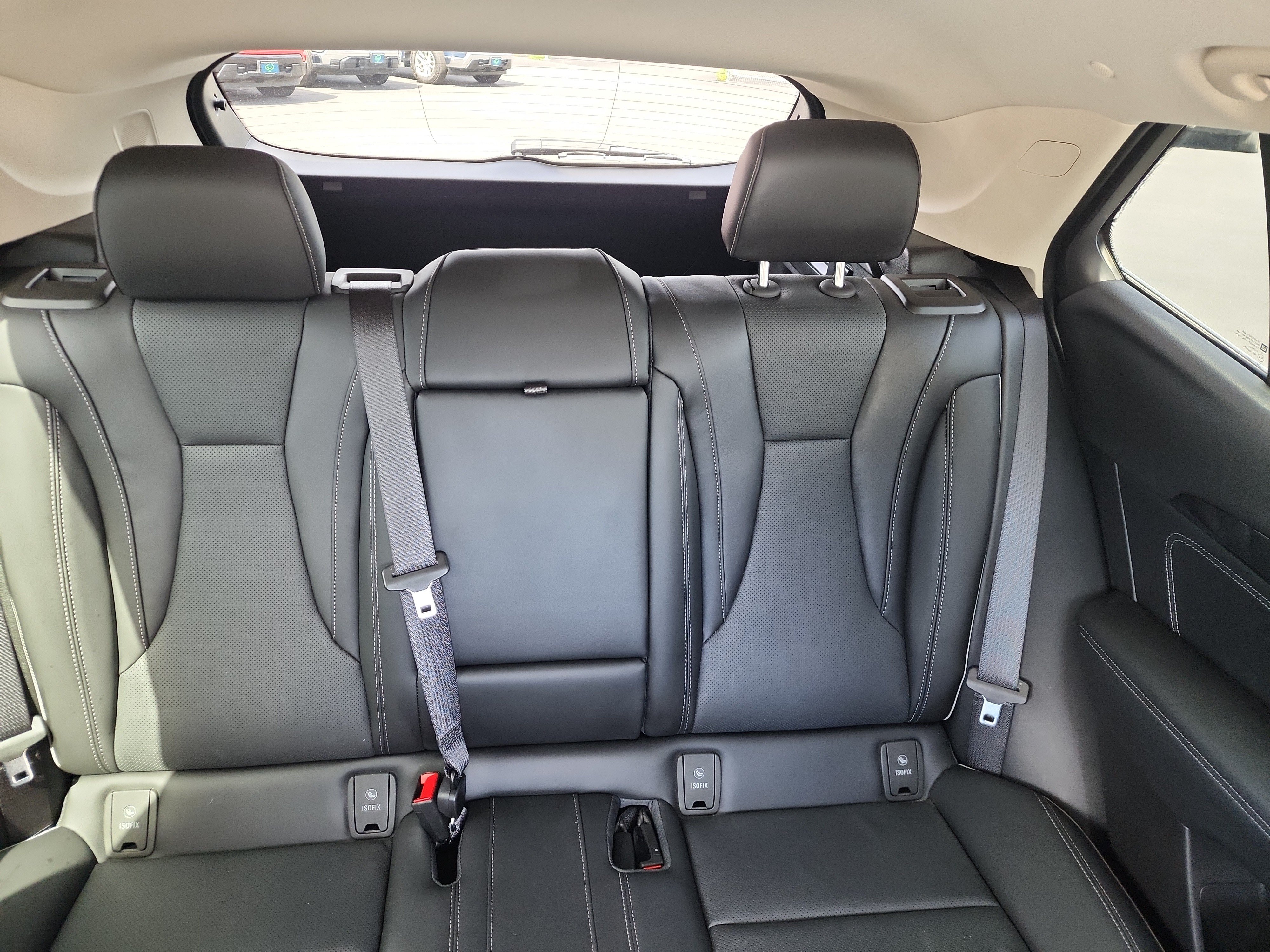 Certified 2022 Buick Envision Essence w/ Safety Package AWD/4WD image 21