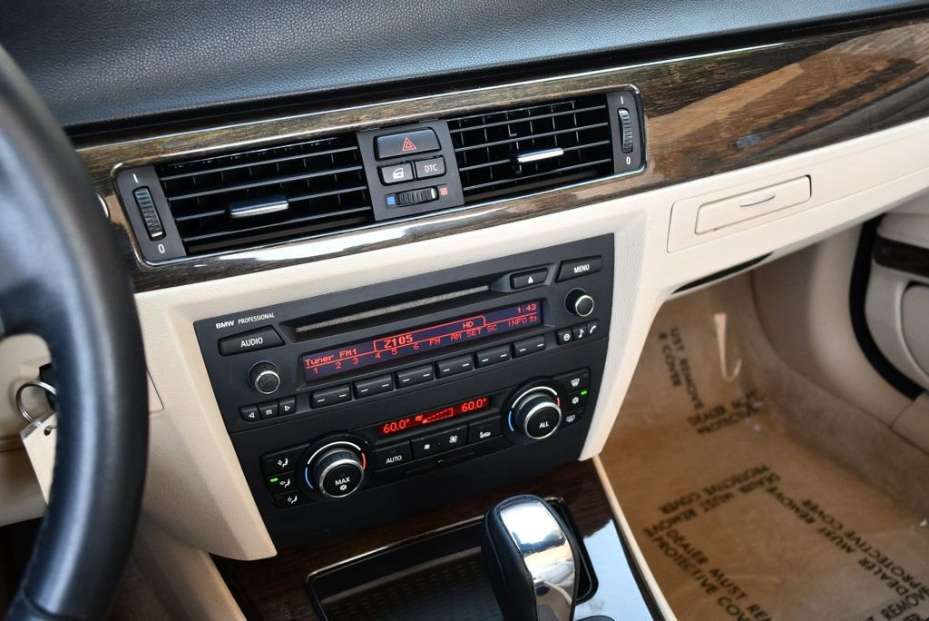 Used 2011 BMW 328i Convertible image 66