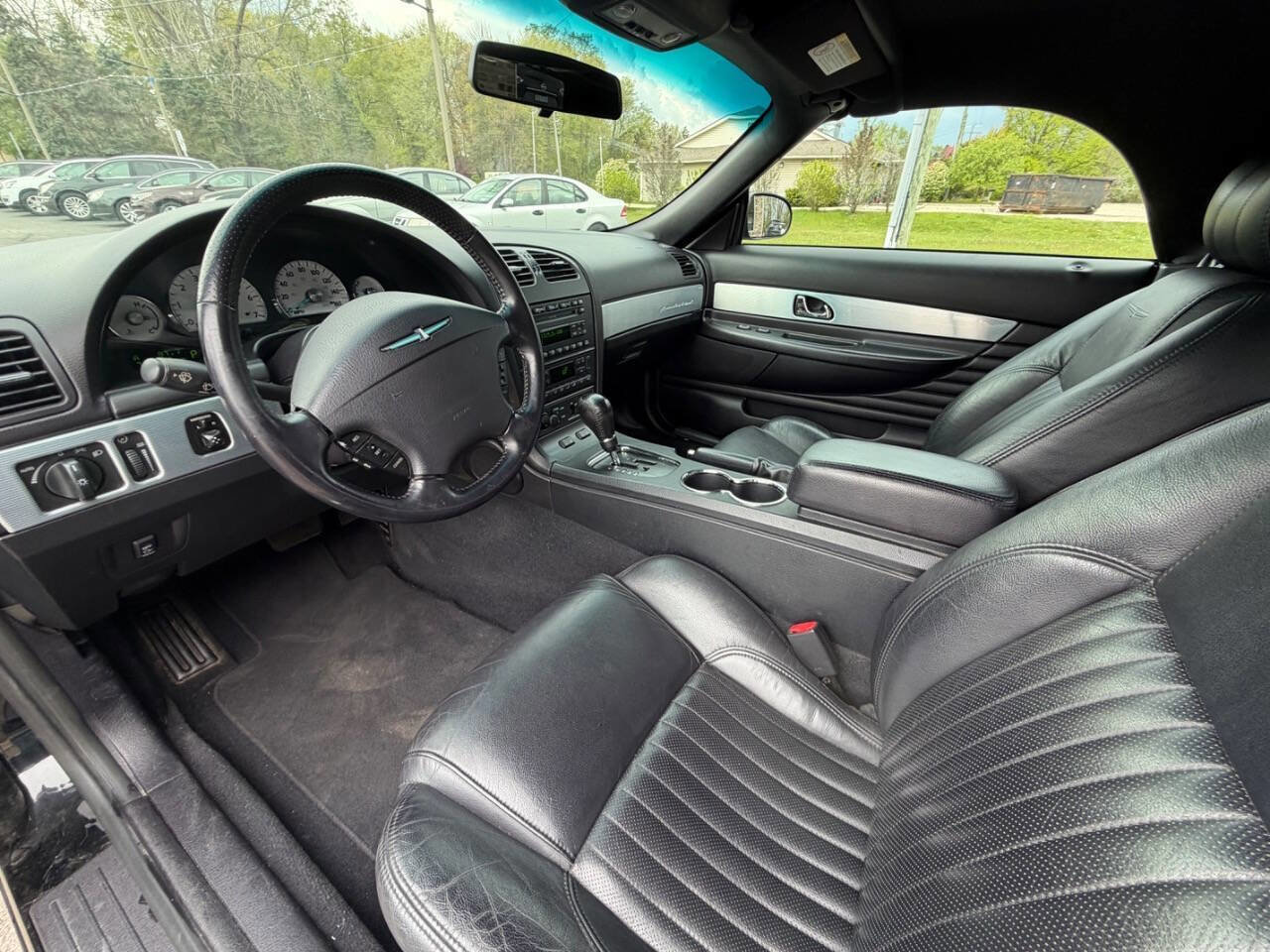 Used 2004 Ford Thunderbird RWD image 9