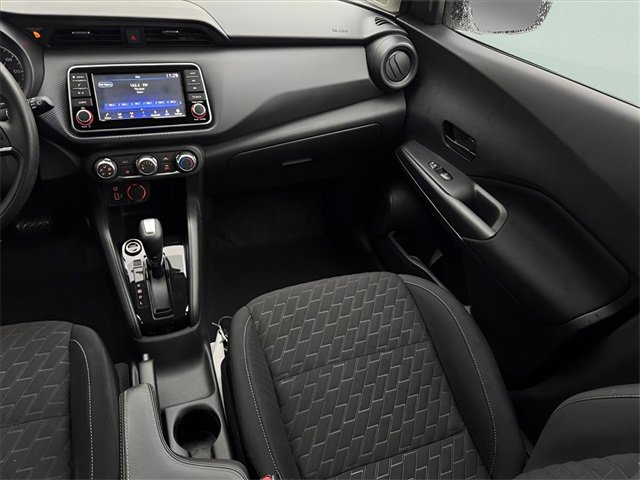 Used 2022 Nissan Kicks S image 10