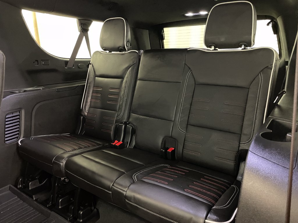Certified 2026 GMC Yukon XL AT4 Ultimate w/ LPO, Floor Liner Package AWD/4WD image 18