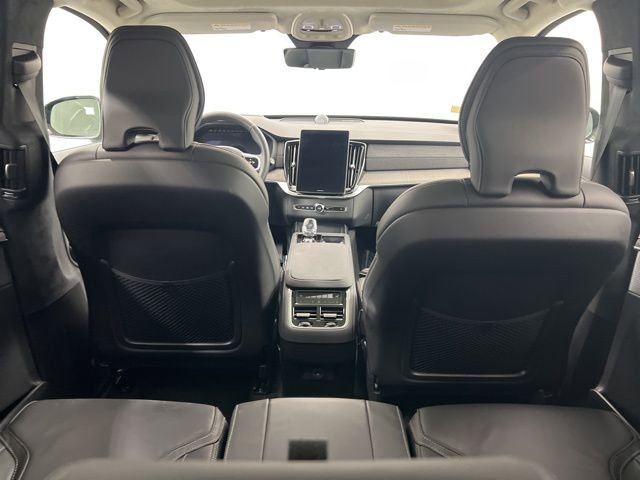 New 2026 Volvo XC90 B6 Ultra w/ Lounge Package image 13