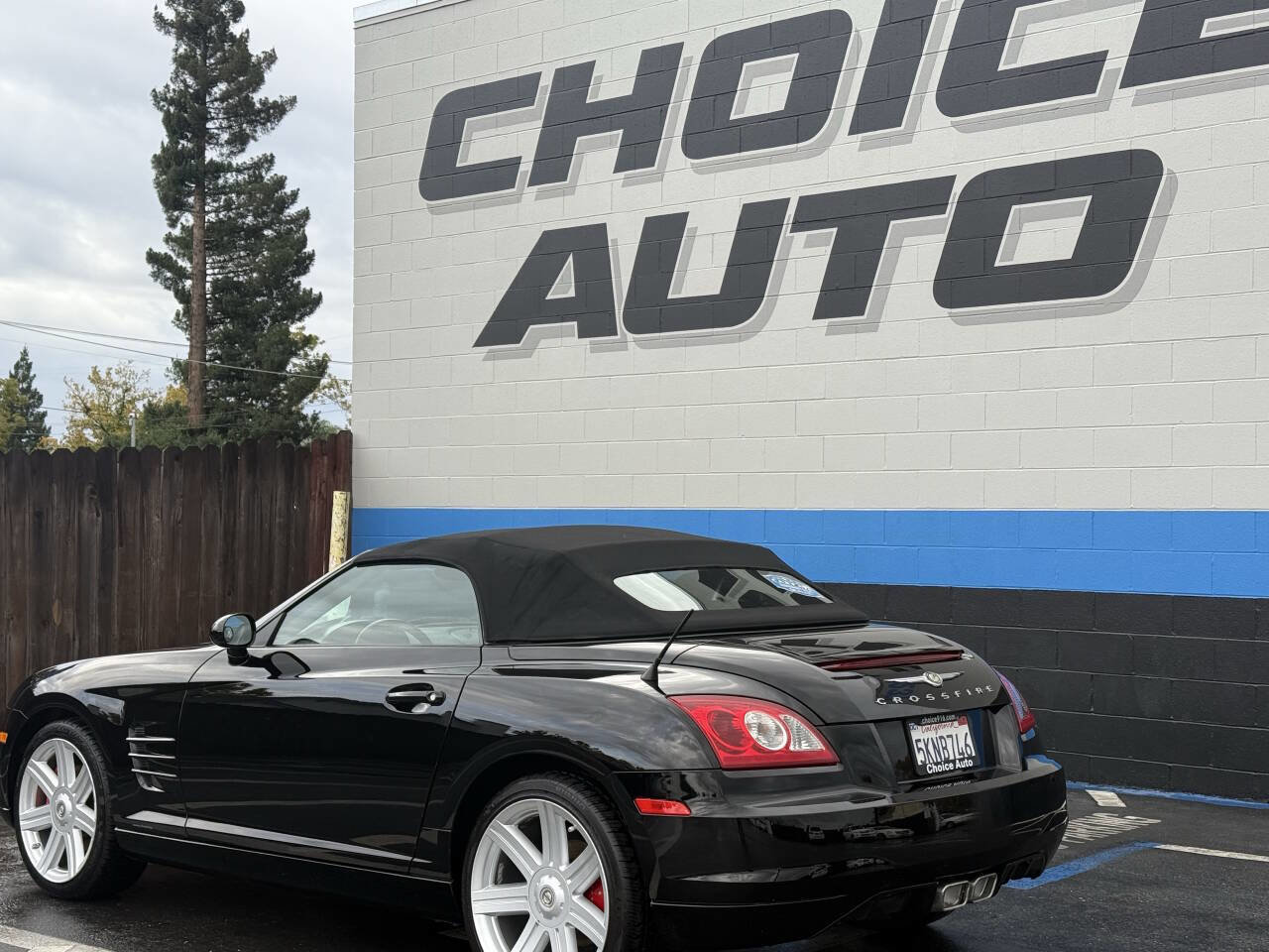 Used 2005 Chrysler Crossfire Convertible image 23