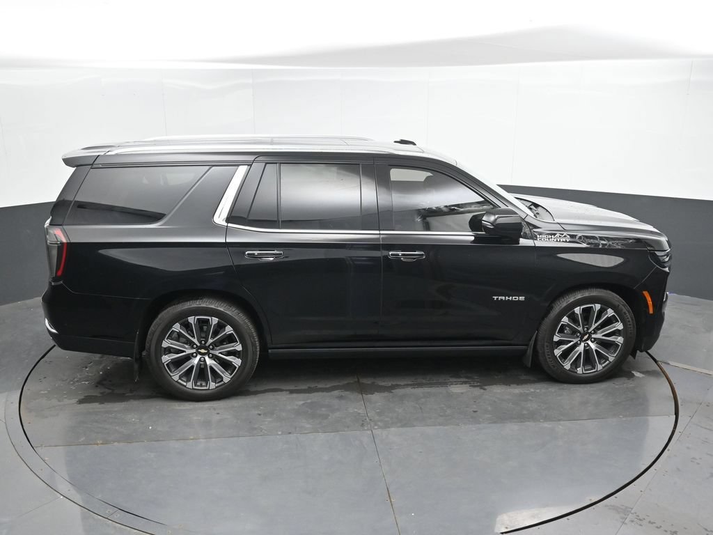 Used 2025 Chevrolet Tahoe High Country AWD/4WD image 34