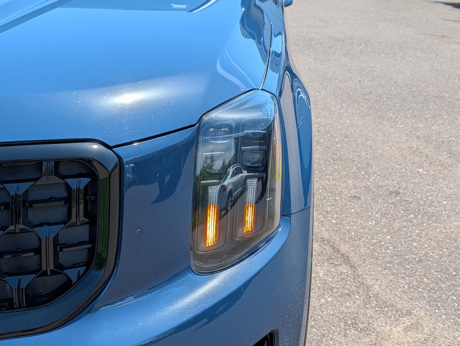 Used 2024 Kia Telluride EX X-Line AWD/4WD image 17
