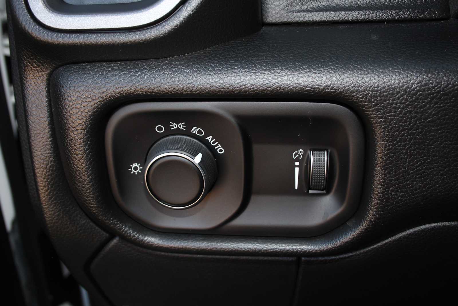 Used 2023 RAM 3500 Tradesman AWD/4WD image 33