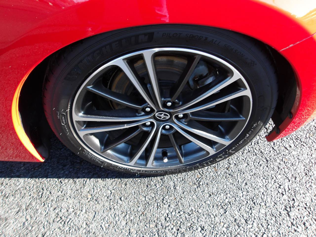 Used 2014 Scion FR-S RWD image 22