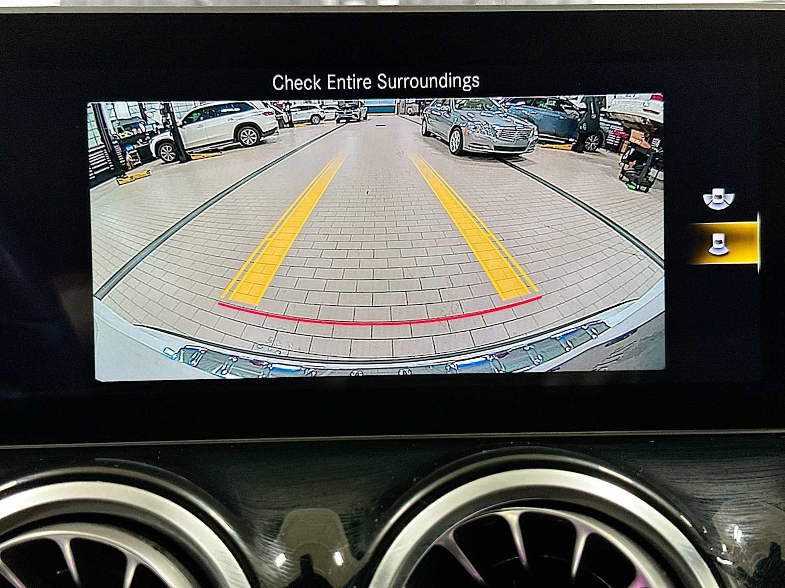 Used 2021 Mercedes-Benz GLA 250 4MATIC image 13