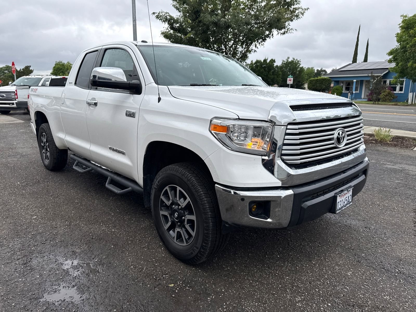 Used 2016 Toyota Tundra Limited w/ Limited Premium Package AWD/4WD image 7