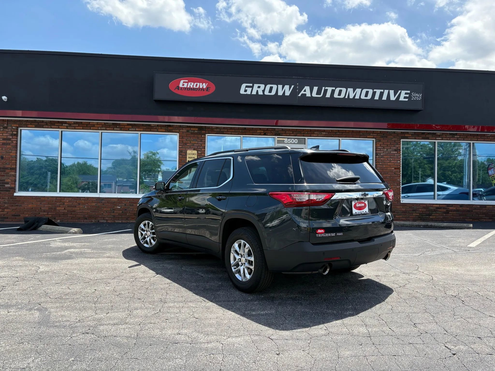Used 2020 Chevrolet Traverse LT w/ Driver Confidence II Package image 61