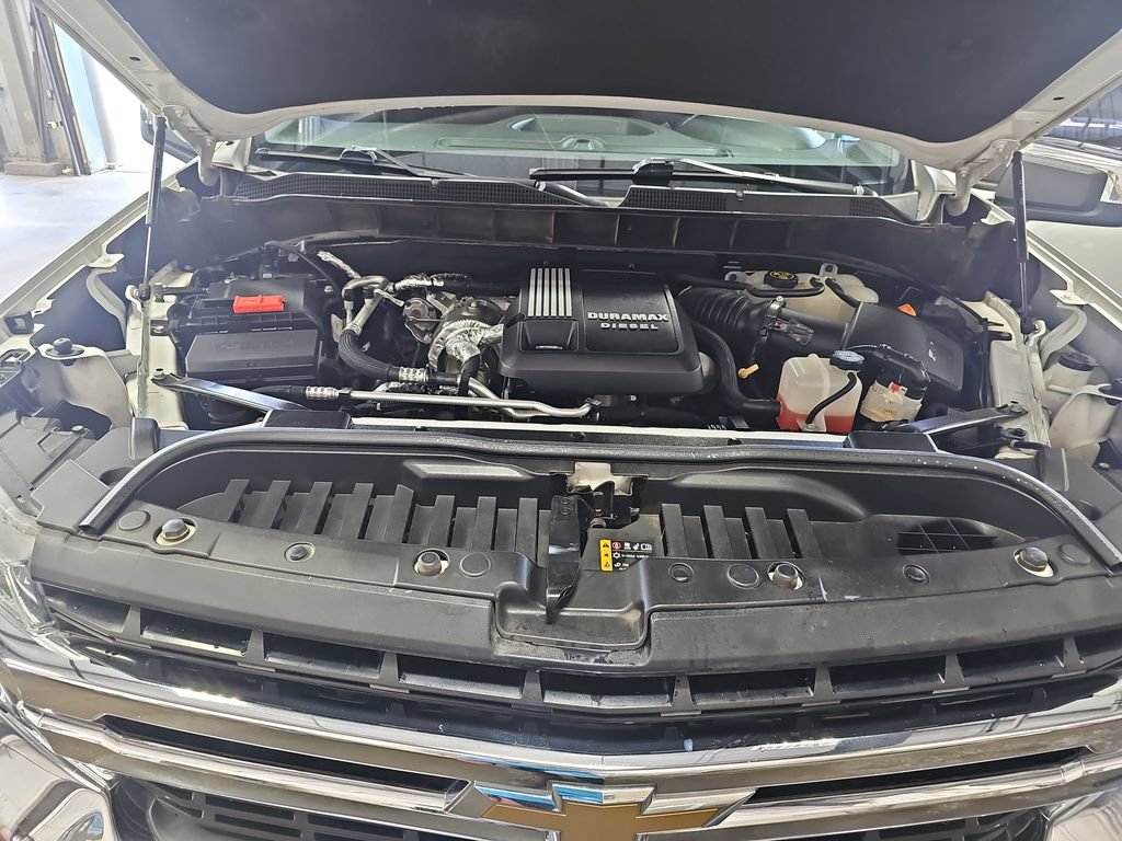 Used 2021 Chevrolet Silverado 1500 LT RWD image 28