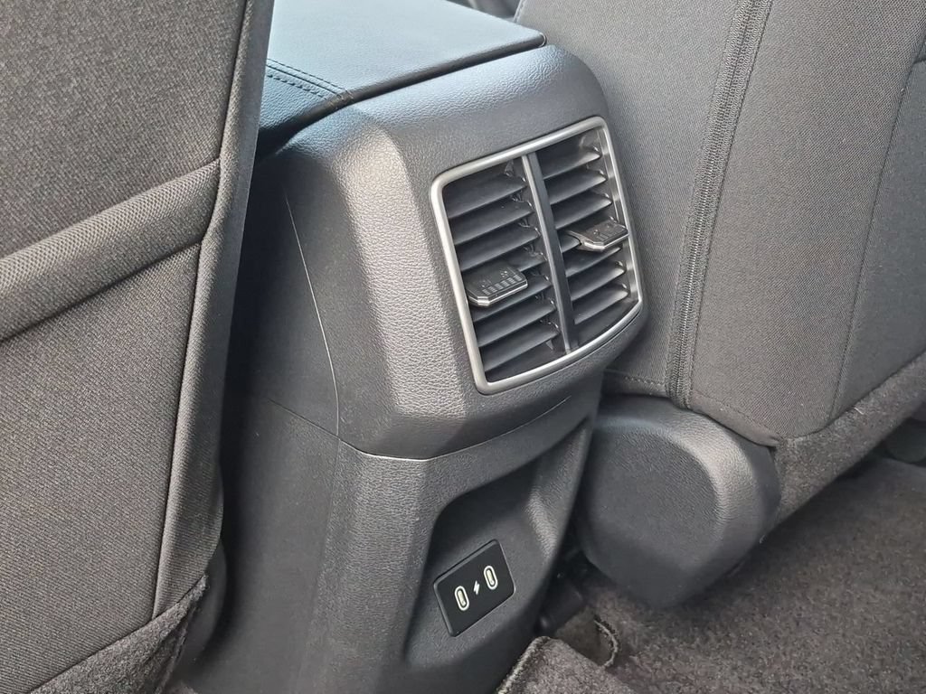 New 2026 Kia Sportage LX FWD image 21