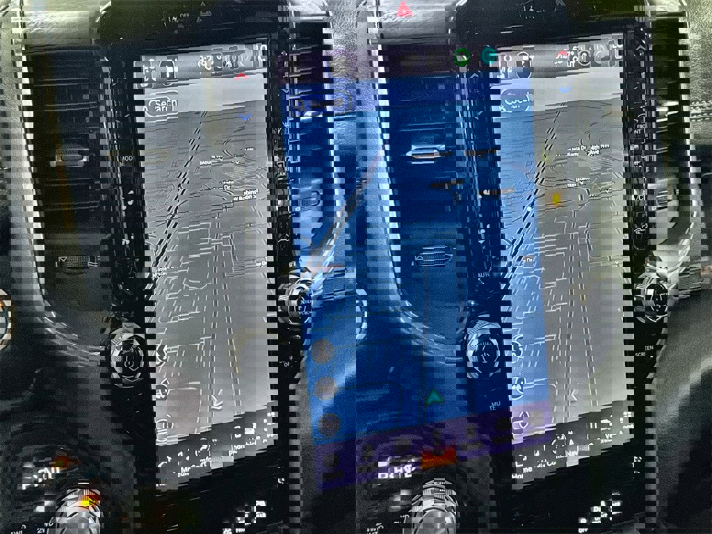 Used 2025 RAM 1500 Laramie image 21