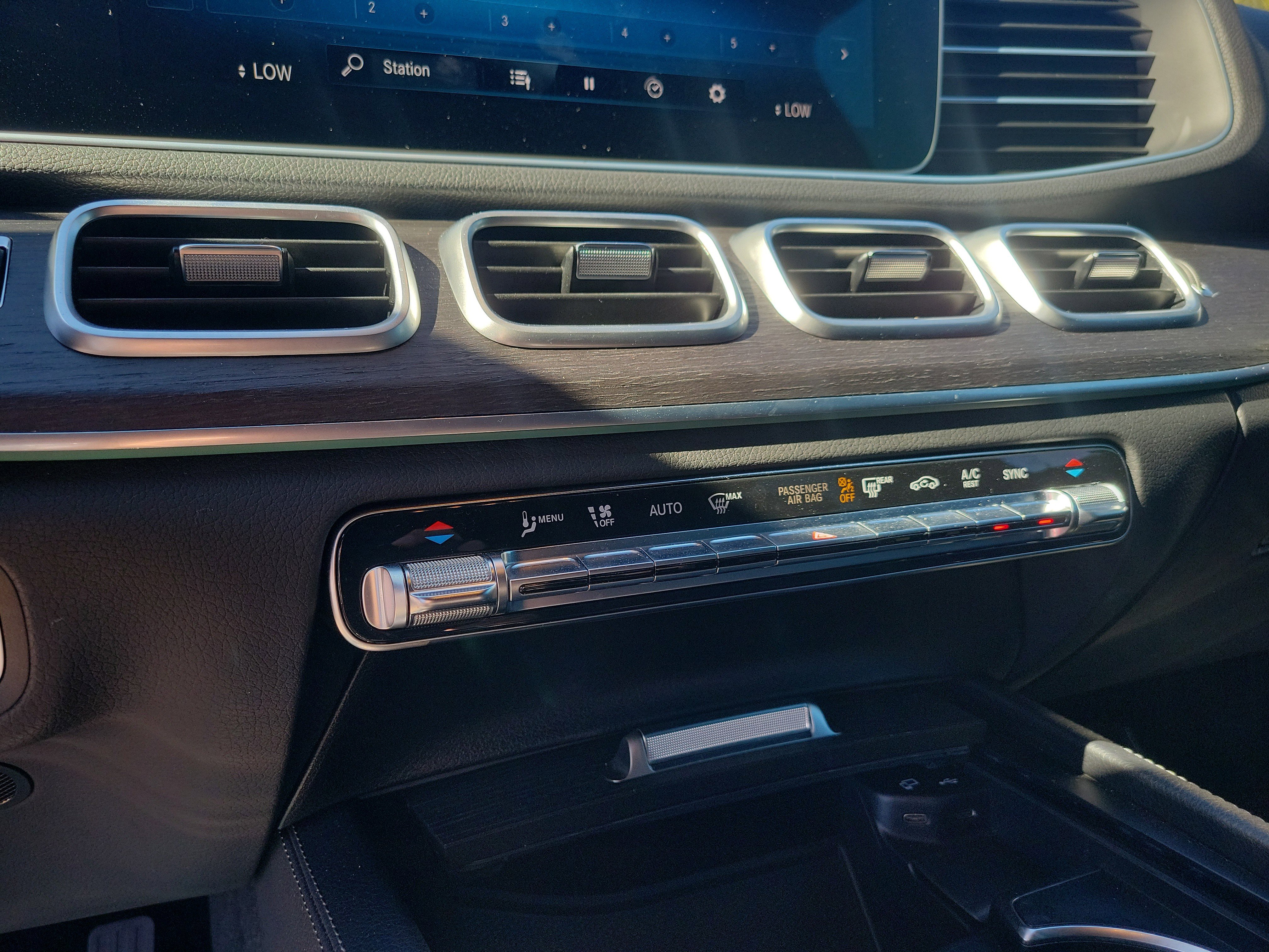 Used 2022 Mercedes-Benz GLE 350 image 32