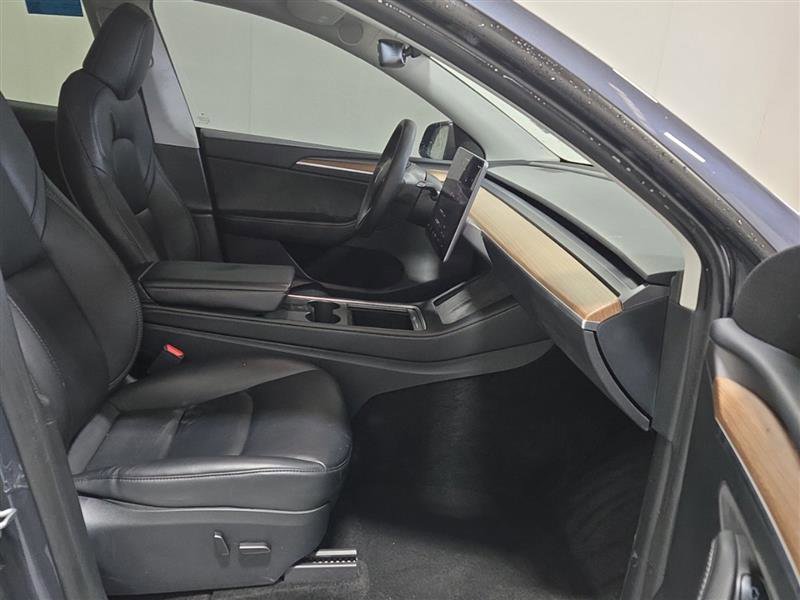 Used 2023 Tesla Model Y Performance image 7
