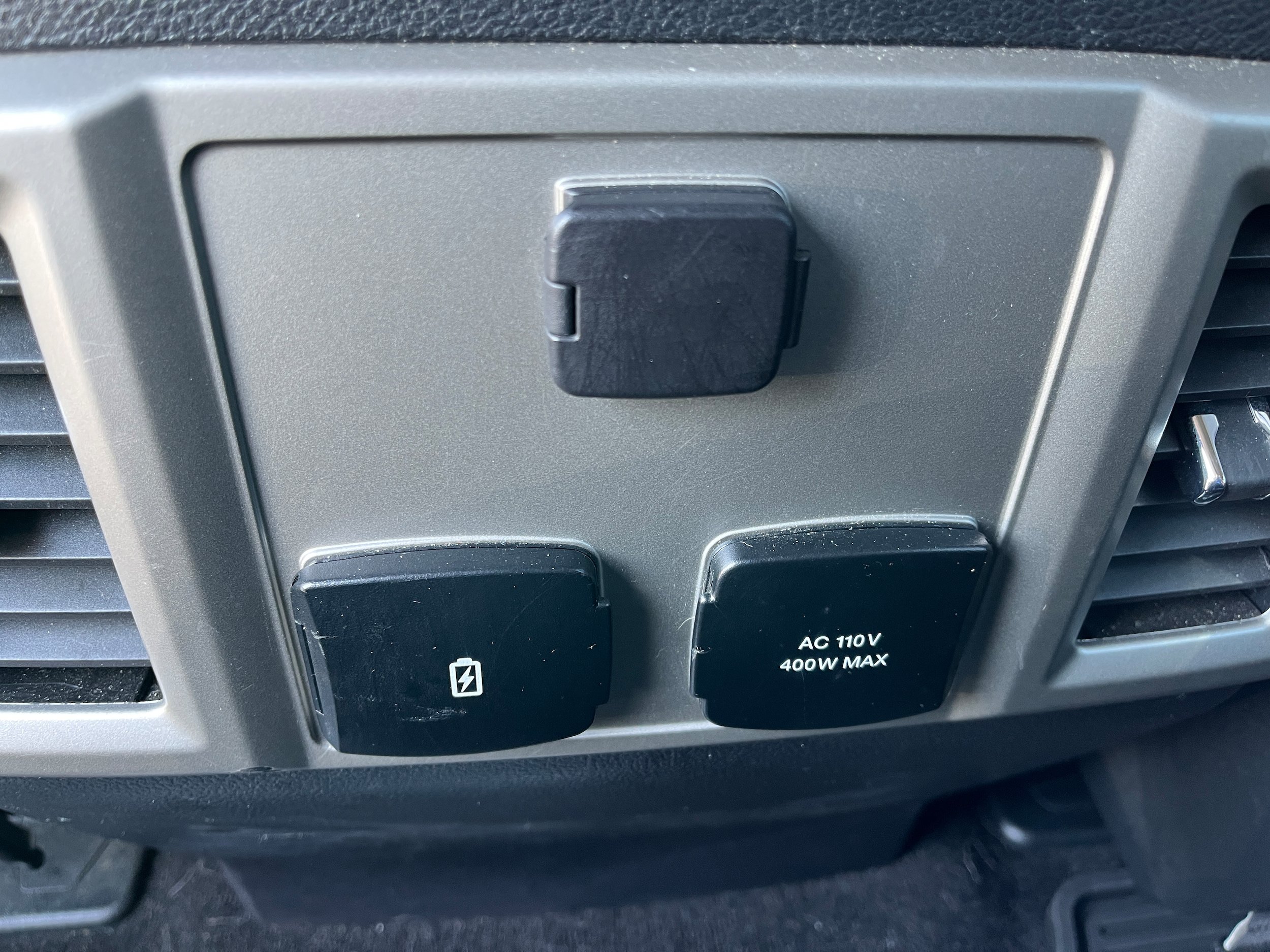 Used 2019 Ford F150 Lariat w/ Trailer Tow Package AWD/4WD image 13